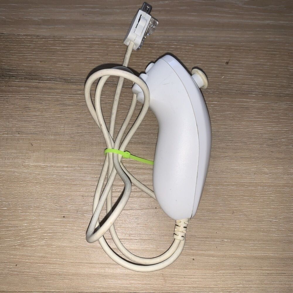 Nintendo Wii White Nunchuck Controller (RVL-004) Official Genuine OEM
